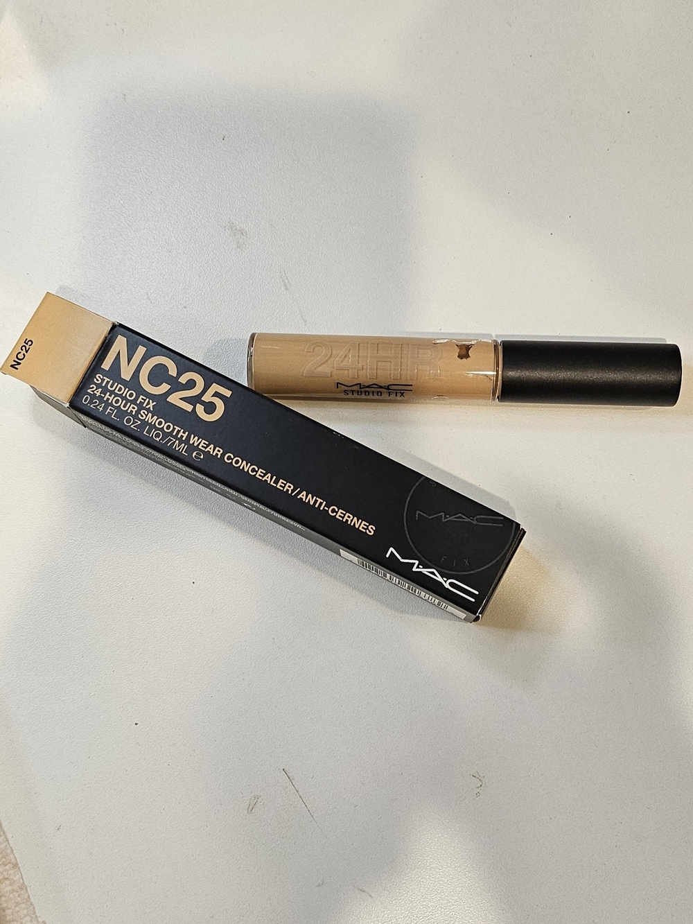 MAC Cosmetics Studio Fix 24hr Smooth Wear Concealer